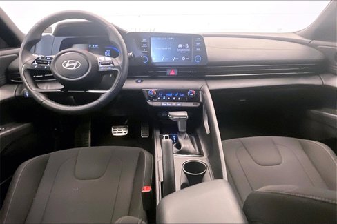 Used 2025 Hyundai Elantra Sport image 12