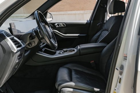 Used 2024 BMW X5 sDrive40i image 3