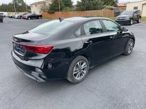 Used 2024 Kia Forte LXS w/ LXS Technology Package image 6