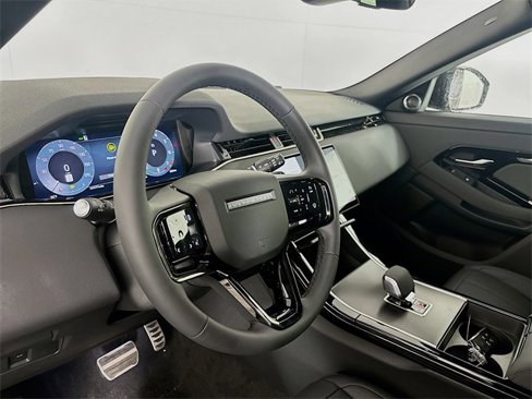 Used 2026 Land Rover Range Rover Evoque Dynamic SE image 9