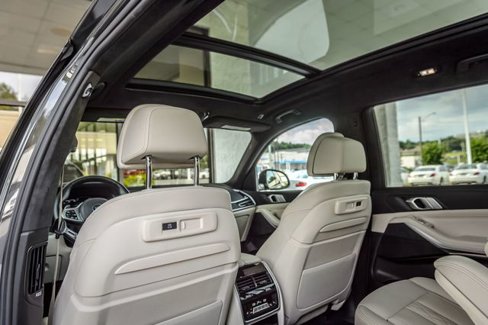 Used 2022 BMW X7 xDrive40i w/ M Sport Package image 40