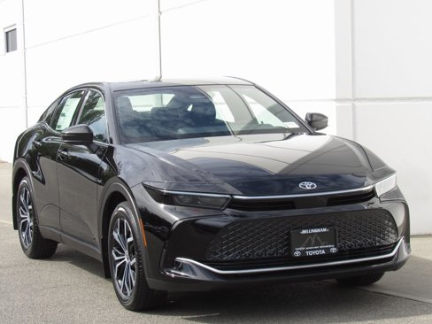 New 2026 Toyota Crown XLE image 2
