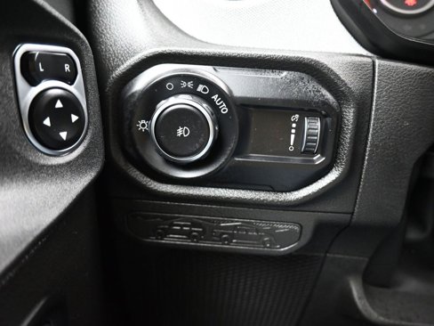 Used 2024 Jeep Wrangler Sport S image 28