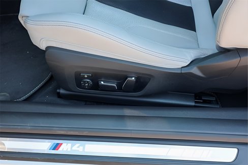 Used 2025 BMW M4 xDrive Competition w/ Parking Assistance Package image 18