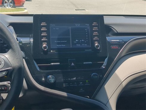 Used 2023 Toyota Camry LE image 7