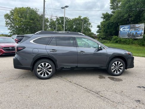 New 2025 Subaru Outback Touring image 8