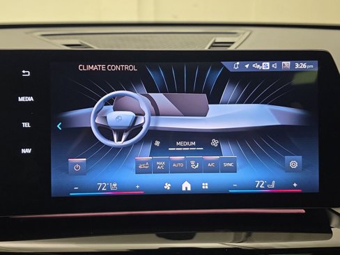 Used 2024 BMW X2 xDrive28i w/ Convenience Package image 19
