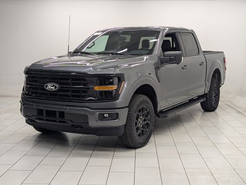 New 2025 Ford F150 XLT image 3