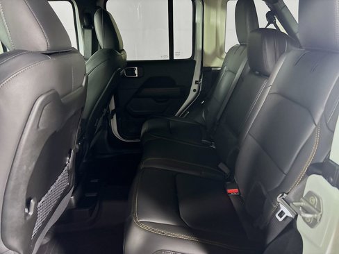 New 2025 Jeep Wrangler Sahara image 21