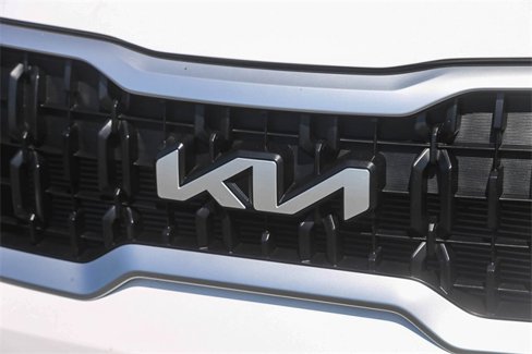 Certified 2024 Kia Telluride EX w/ EX Captain's Chair Package image 7