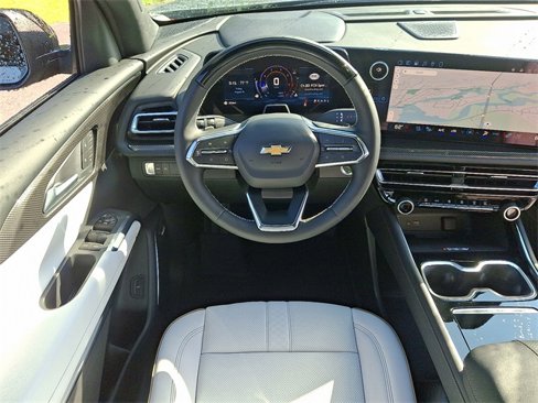 New 2026 Chevrolet Traverse High Country w/ LPO, Floor Liner Package image 8