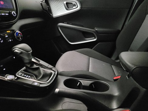 Used 2023 Kia Soul S image 26