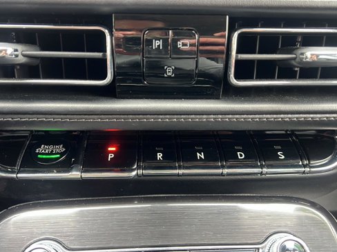 Used 2022 Lincoln Nautilus AWD w/ Premium Package image 37