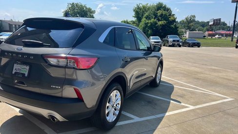 Used 2022 Ford Escape SE w/ Convenience Package image 4