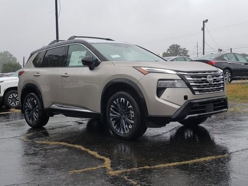 New 2026 Nissan Rogue Platinum image 10