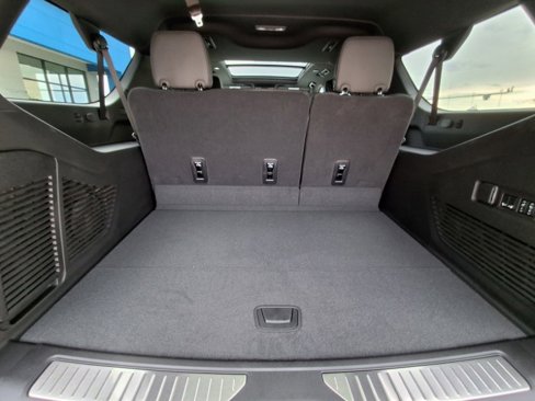New 2025 Chevrolet Suburban Z71 w/ Z71 Off-Road Package image 26