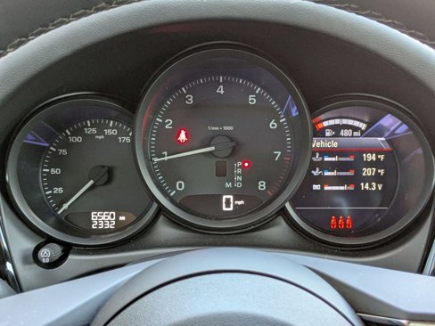 Certified 2025 Porsche Macan image 16