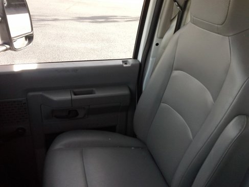 Used 2014 Ford E-350 and Econoline 350 Super Duty image 9