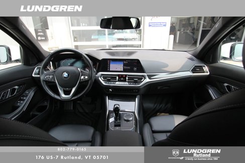 Used 2022 BMW 330i xDrive Sedan w/ Premium Package image 6