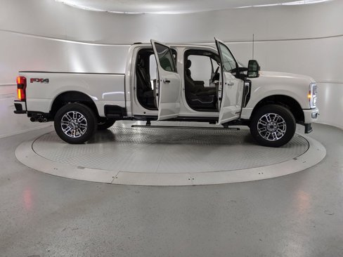 New 2026 Ford F250 Platinum w/ Platinum Plus Package image 8