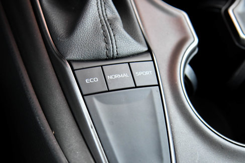 Used 2024 Toyota Camry SE image 26