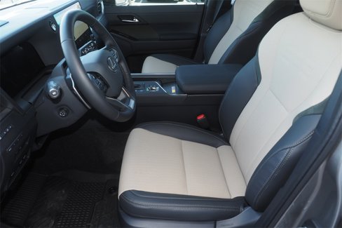 Used 2025 Lexus GX 550 image 11
