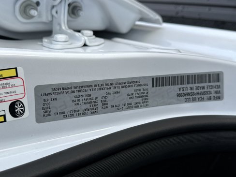 New 2025 RAM 1500 Limited image 28