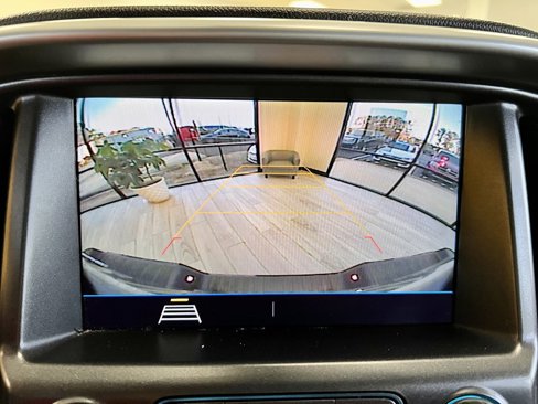 Used 2021 Chevrolet Colorado LT w/ Fleet Safety Package image 11