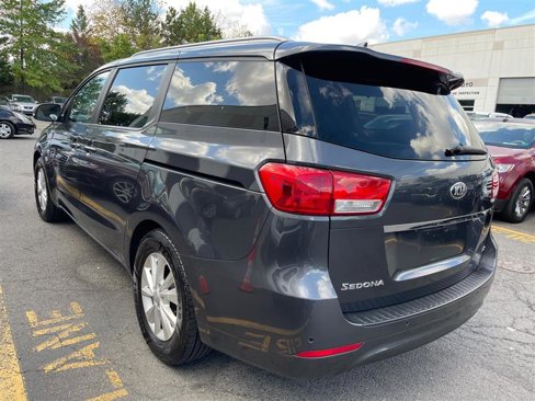Used 2016 Kia Sedona LX w/ LX Convenience Package image 4