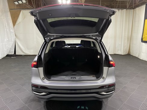 Used 2024 Lincoln Nautilus Reserve w/ Equipment Group 203A image 22