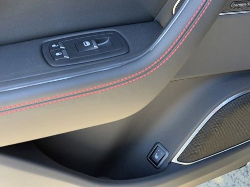 New 2024 Maserati Levante GT Ultima image 31
