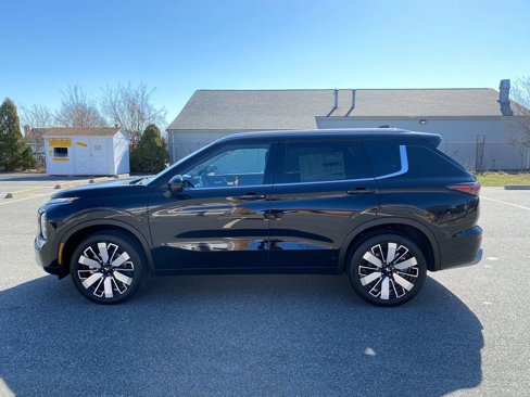 New 2025 Mitsubishi Outlander SEL image 9