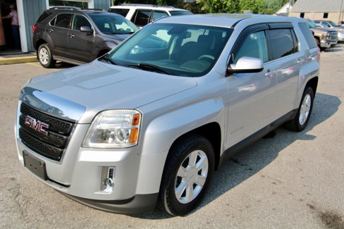 Used 2013 GMC Terrain SLE image 2