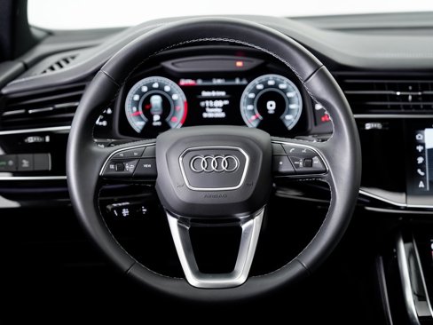Certified 2025 Audi Q8 Premium Plus image 11