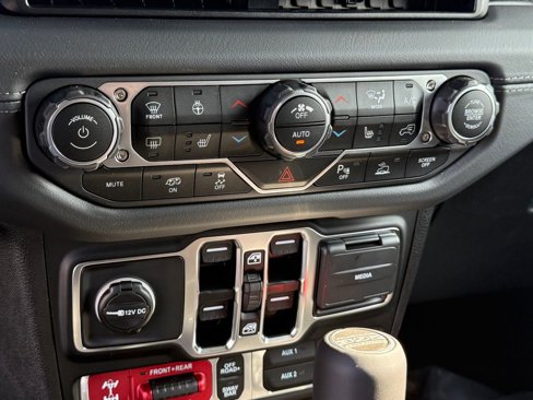 New 2025 Jeep Wrangler Unlimited Rubicon 392 image 24