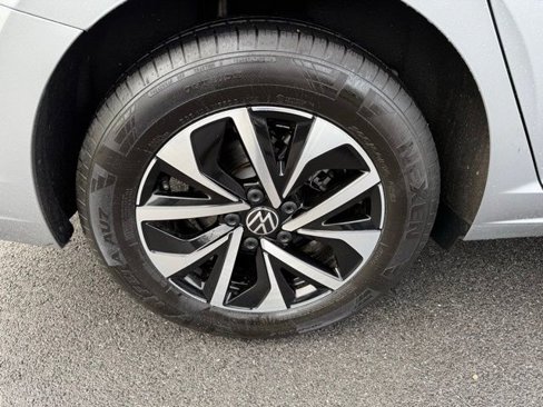 Used 2024 Volkswagen Jetta S image 29