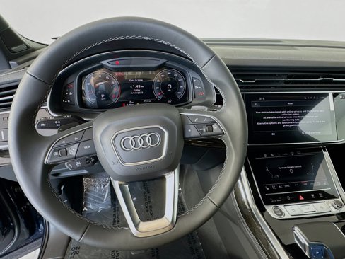 New 2025 Audi Q7 3.0T Prestige image 13