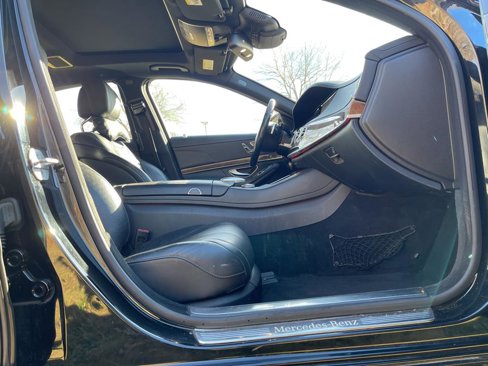 Used 2015 Mercedes-Benz S 550 4MATIC Sedan image 32
