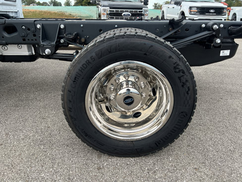 New 2026 Ford F550 4x4 Crew Cab Super Duty image 17