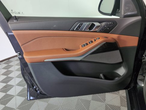 New 2026 BMW X7 M60i image 48