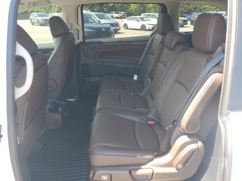 New 2026 Honda Odyssey Touring image 14