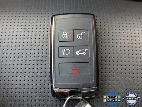 Certified 2024 Land Rover Discovery Metropolitan Edition image 33