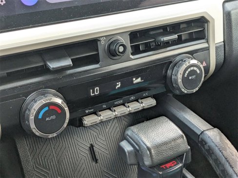 Used 2024 Toyota Tacoma TRD Off-Road image 22