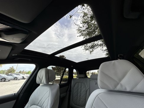 New 2026 BMW X5 xDrive40i w/ M Sport Package image 26