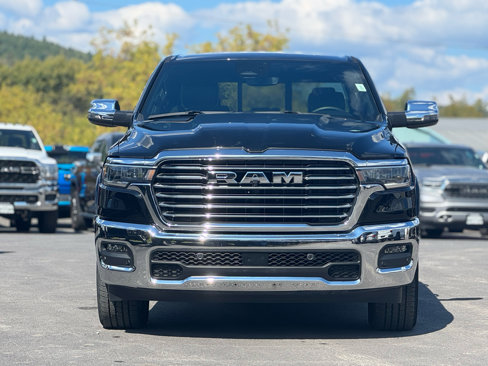Used 2025 RAM 1500 Laramie image 2