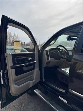 Used 2016 RAM 3500 Laramie Longhorn image 9