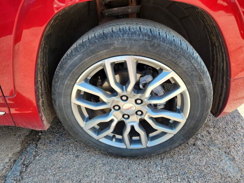 Used 2023 GMC Terrain Denali image 6