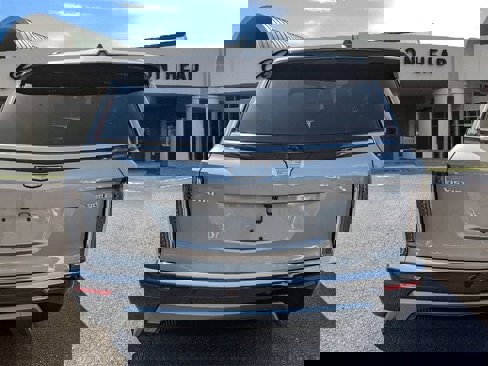 New 2026 Cadillac Vistiq Premium Luxury image 5