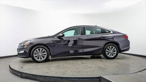 Used 2025 Chevrolet Malibu LT image 3