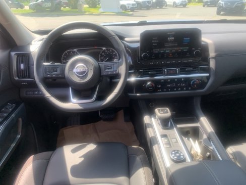 New 2025 Nissan Pathfinder SL image 27